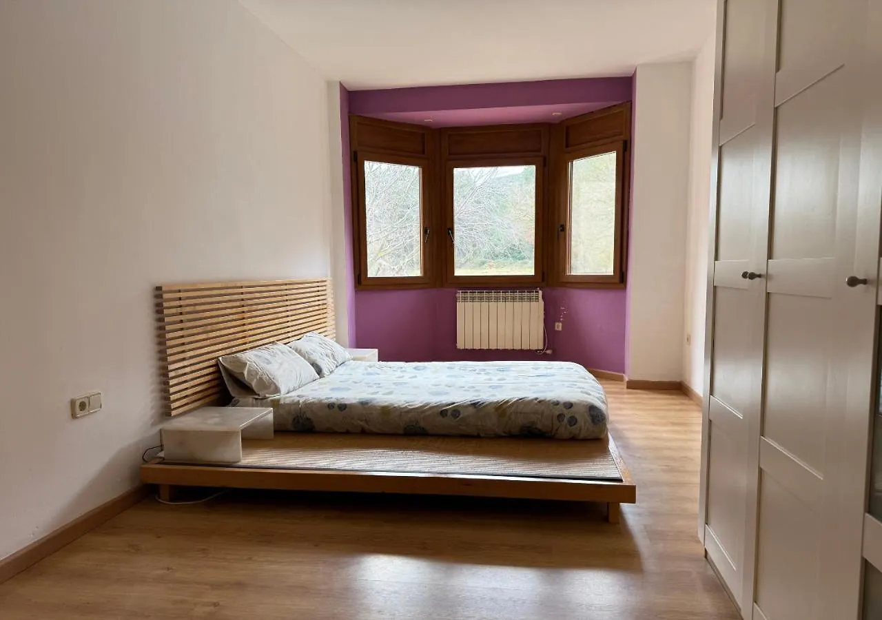 Cal Sere, Casa Grande Con Jardin En Entorno Natural モントブランク 0*,  スペイン